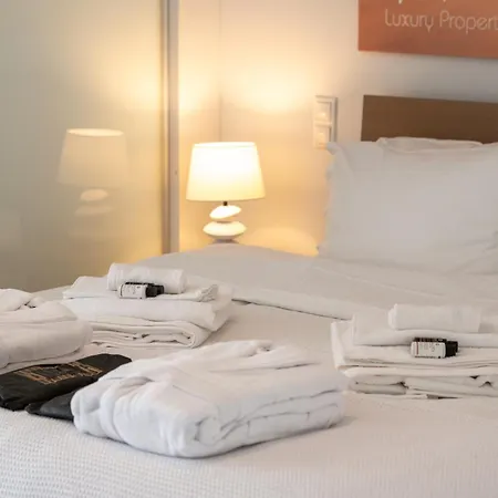 Riviera Aelia Luxury By The Sea * Athens