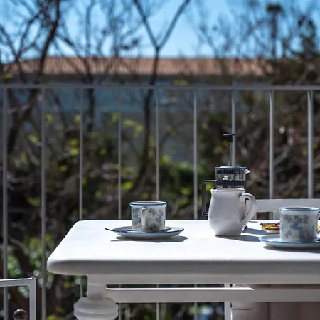 Riviera Aelia Luxury By The Sea Apartment