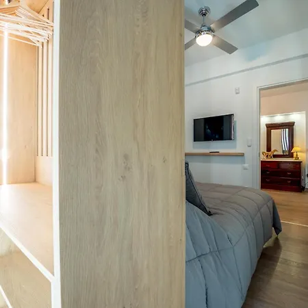 Riviera Aelia Luxury By The Sea Apartment *
