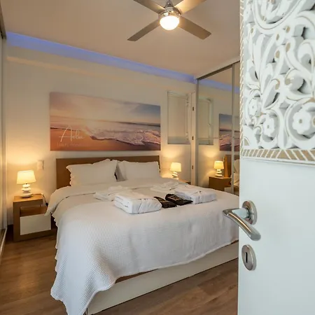 Riviera Aelia Luxury By The Sea * Athens