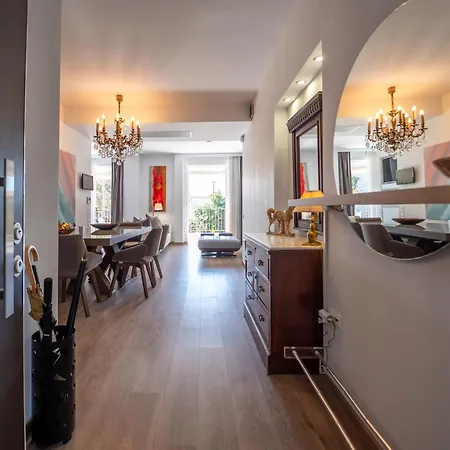 Riviera Aelia Luxury By The Sea Apartment